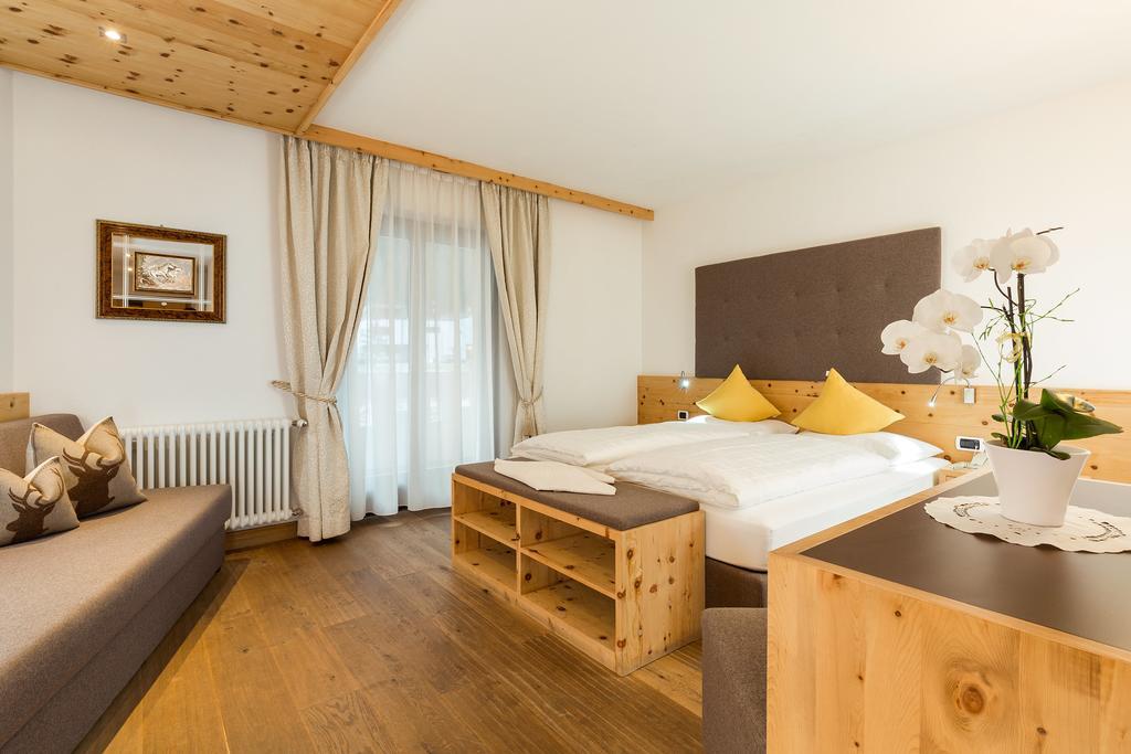 Hotel Bel Sit Corvara In Badia Exterior photo