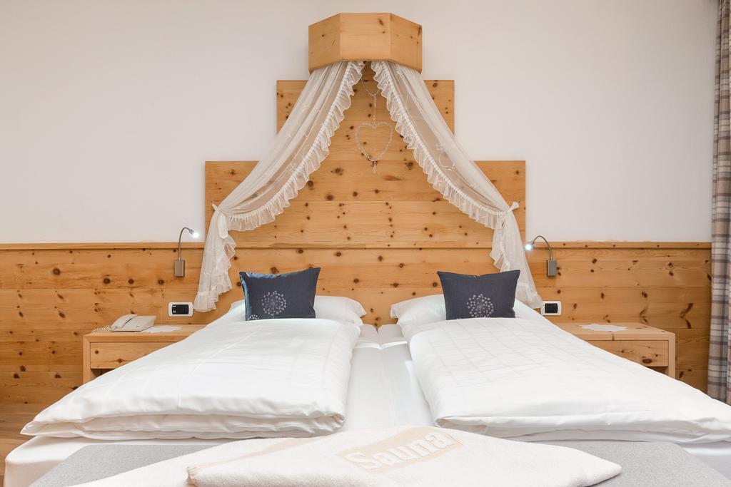 Hotel Bel Sit Corvara In Badia Exterior photo