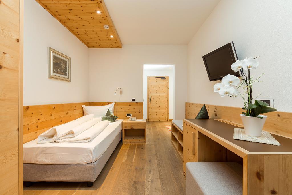 Hotel Bel Sit Corvara In Badia Exterior photo