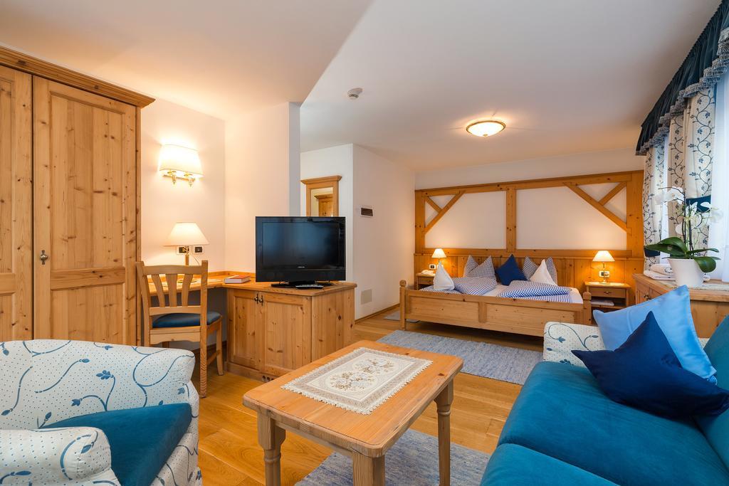 Hotel Bel Sit Corvara In Badia Exterior photo